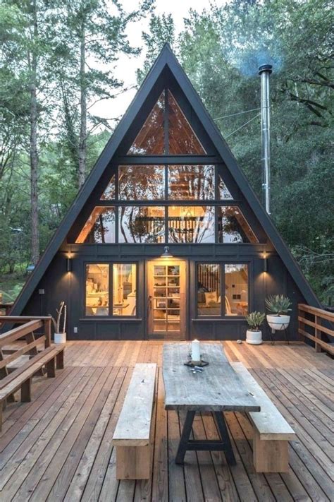 33 Amazing Rustic Tiny House Design Ideas - HMDCRTN