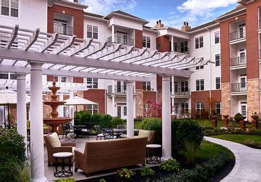 Senior Living in Ashburn, VA | Waltonwood at Ashburn