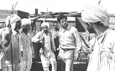 #RevivingClassics: India’s first crowd-funded film, Manthan (1976 ...