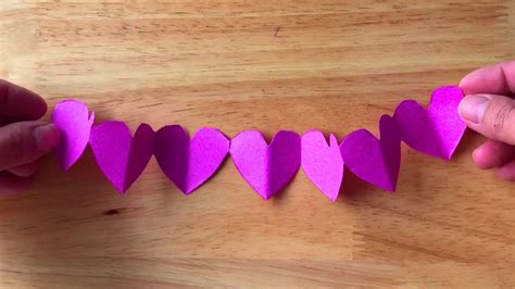 Tutorial for a Paper Heart Chain | DIY Easy Paper Heart Chain Making Tutorial | Paper Heart ...
