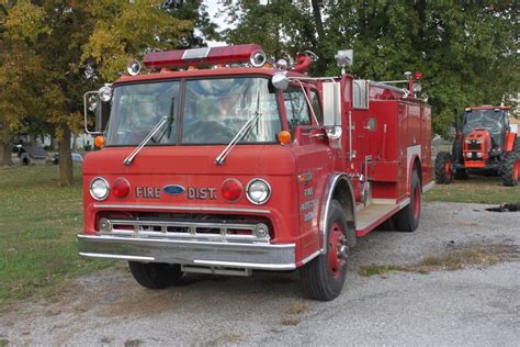 How to Buy an Antique Firetruck - CarNewsCafe