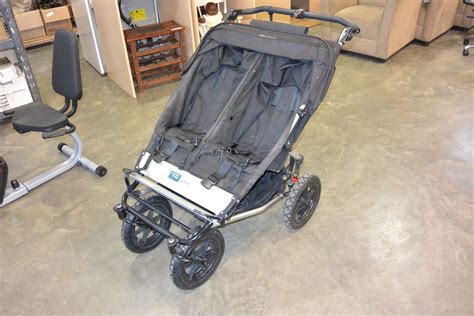 MOUNTAIN BUGGY URBAN DOUBLE STROLLER