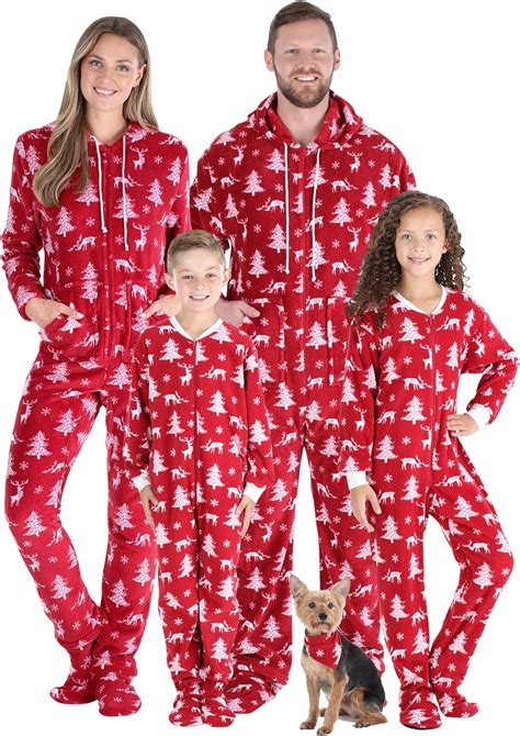 SleepytimePJs Family Matching Christmas Onesies Fleece Hooded Footed Pajamas at Amazon Men’s ...