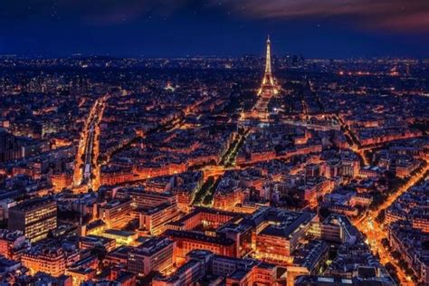 15 Best Free Walking Tours in Paris