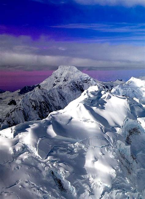 MOUNT FORAKER (17,400') RISING ABOVE THE RUTH GLACIER RAMPARTS : Photos, Diagrams & Topos ...