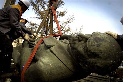 Saddam Hussein's statue toppled: 10 years on - Arabian Business: Latest ...