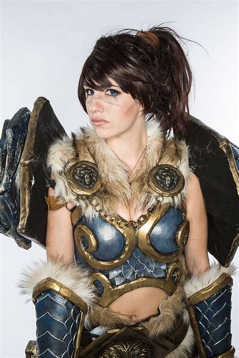 Varian Wrynn cosplay Cosplay Outfits, Cosplay Girls, Cosplay Costumes ...