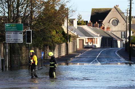 Flash flooding and 125kmh winds to hit Ireland as Storm Helene batters ...