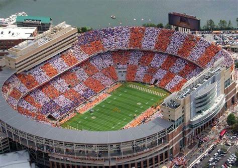 10 Largest College Football Stadiums in US - Largest.org