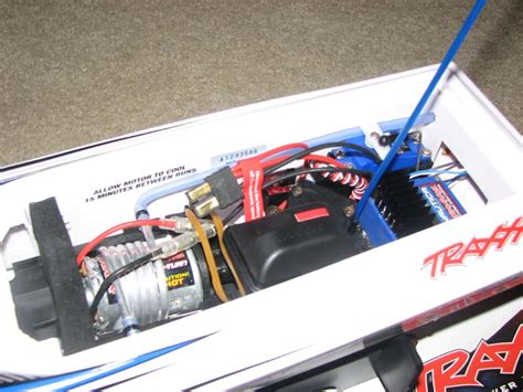 Traxxas Blast electric boat w/2 batteries - R/C Tech Forums