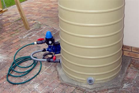 How To Build a DIY Rainwater Collection System - Climatebiz