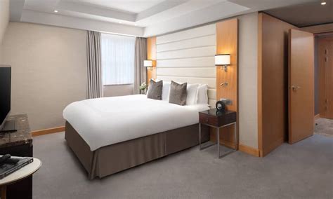 Rooms & Suites | Conrad London St. James