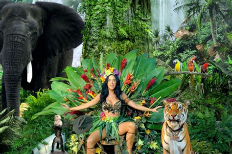 Modérateur machine à coudre Se glisser katy perry roar video clip ...