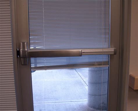 How to Select Glass Panic Doors for Commercial Spaces | Avanti Systems