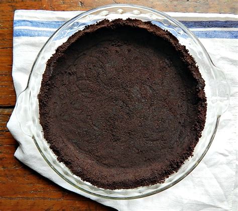 Mastering the Best Oreo Pie Crust Like a Boss - Frugal Hausfrau