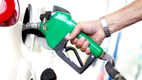 Fuel stations risk closure as petrol sales fall 75% | Auto Express