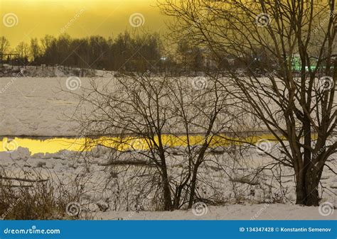 View of Neva River at Winter Evening Stock Photo - Image of exterior, rybatskoe: 134347428