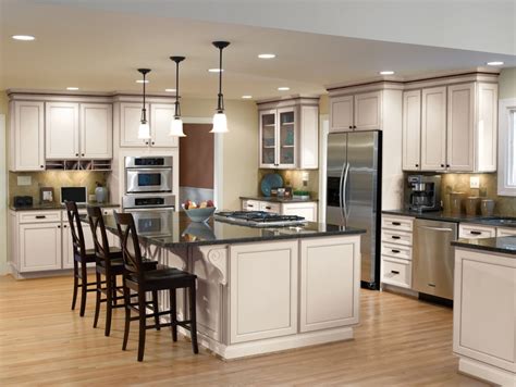 Masterbrand Cabinets, Inc. | Traditional kitchen design, Budget kitchen ...