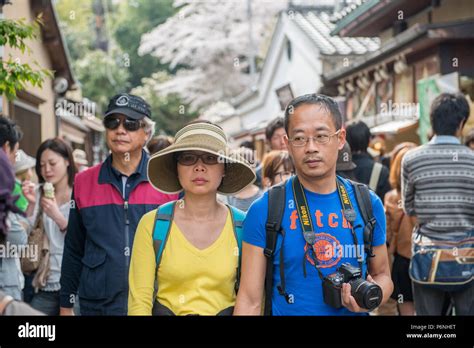 Japanese tourists hi-res stock photography and images - Alamy