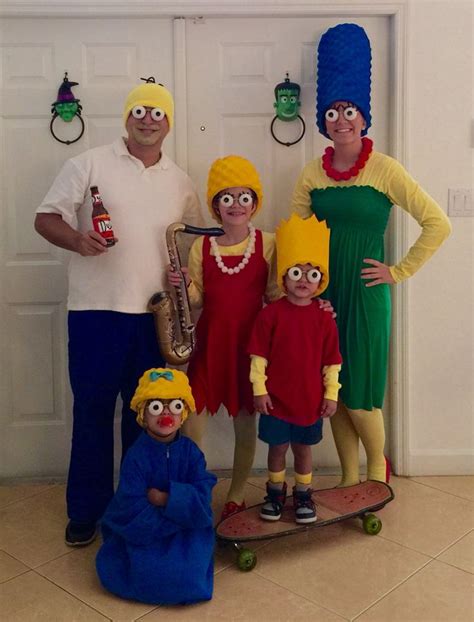 Simpsons Family Costumes | Mom halloween costumes, Simpsons costumes, Clever halloween costumes