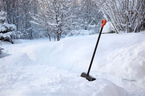 snow shoveling Archives - ChristianaCare News