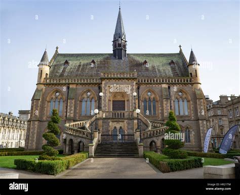 The McManus Galleries in Dundee, Scotland Stock Photo - Alamy