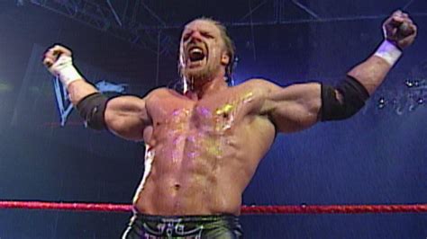 Triple H enters the arena to "My Time": WWE Fully Loaded 2000