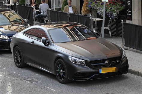 Check Out Depay's All-Black Mercedes CL 63 AMG