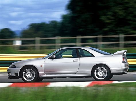 NISSAN Skyline GT-R V-Spec (R33) Specs & Photos - 1995, 1996, 1997, 1998 - autoevolution