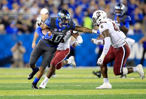 Kentucky Football: Way-too-early game-by-game predictions for 2020 - Page 3