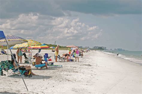 Barefoot Beach Preserve – Felipe's Backyard