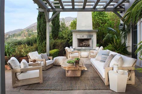 25+ Amazingly cozy backyard retreats designed for entertaining