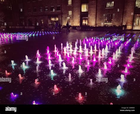 Water fountain installation Granary Square, Kings cross, Islington Stock Photo - Alamy