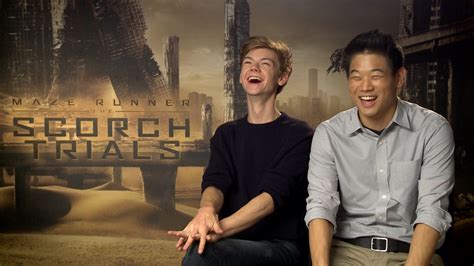 Thomas Brodie-Sangster & Ki Hong Lee Interview - The Maze Runner ...