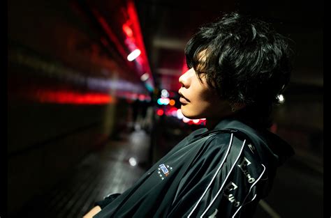 Kenshi Yonezu Interview on Chainsaw Man Theme Song ‘KICK BACK’ – Billboard