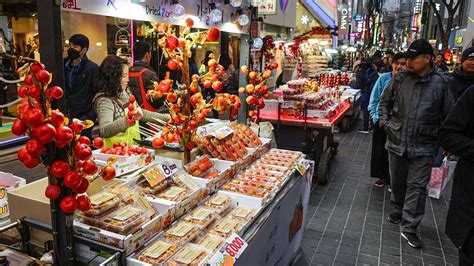 10 Best Seoul Night Markets to Visit