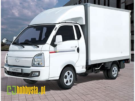 Hyundai Porter II box truck