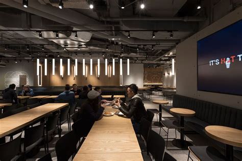 This is the most remarkably modern McDonald's we've ever seen | Japan ...