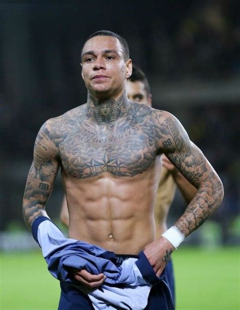 10 Designs Inspiration from the Most Tattooed Soccer Players | Royal ...