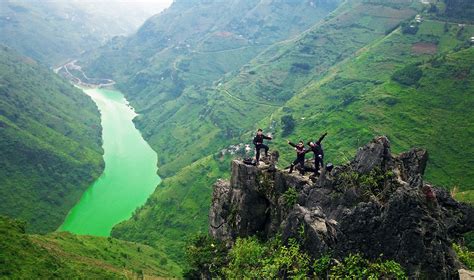 HÀ GIANG MÙA HOA TAM GIÁC MẠCH - Công Ty Cổ Phần Vận Tải Thành Phố Hồ Chí Minh