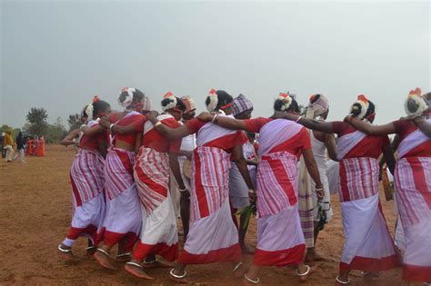 Adivasi Dance And The Culture Of Collectivism | Youth Ki Awaaz