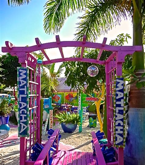 Matlacha Florida - A Tiny Artist Enclave | FunAndFork