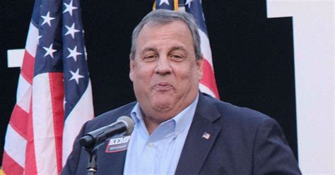 Chris Christie's Niece Accused Of Biting Cop During Plane Meltdown