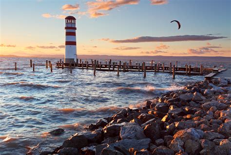 Neusiedler See: Okolo najväčšieho stepného jazera autom aj na bicykli