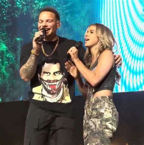 WATCH: Kane Brown & Wife Katelyn Brown Perform "Thank God" Together Live For The First-Time Ever ...