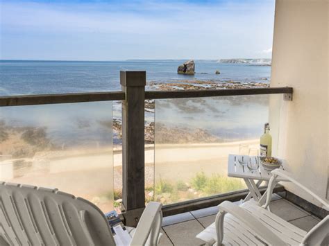 Devon Beachfront Cottages | Seafront with Sea Views