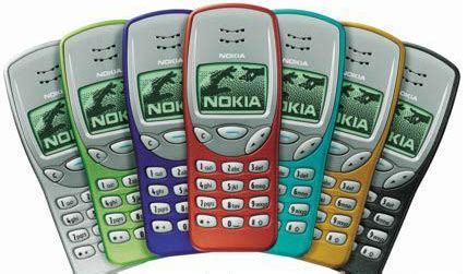 Nokia 3210. The first Nokia with changeable covers. I had this one too. Cheap, reliable and ...