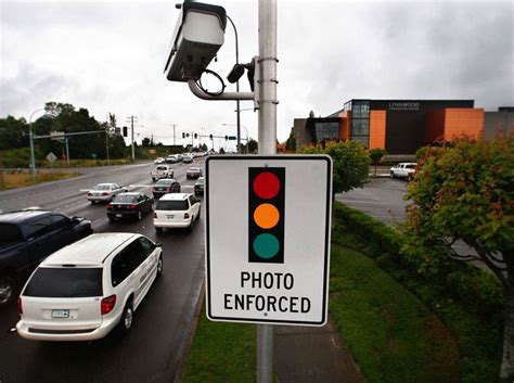 Traffic-enforcement camera debate resumes in Lynnwood | HeraldNet.com