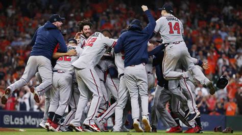 Atlanta Braves Defeat Houston Astros 7-0 to Win 2021 World Series – NBC New York