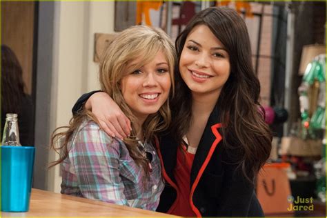 Filtran fotos íntimas de protagonista de iCarly http://caracteres.mx/filtran-fotos-intimas-de ...